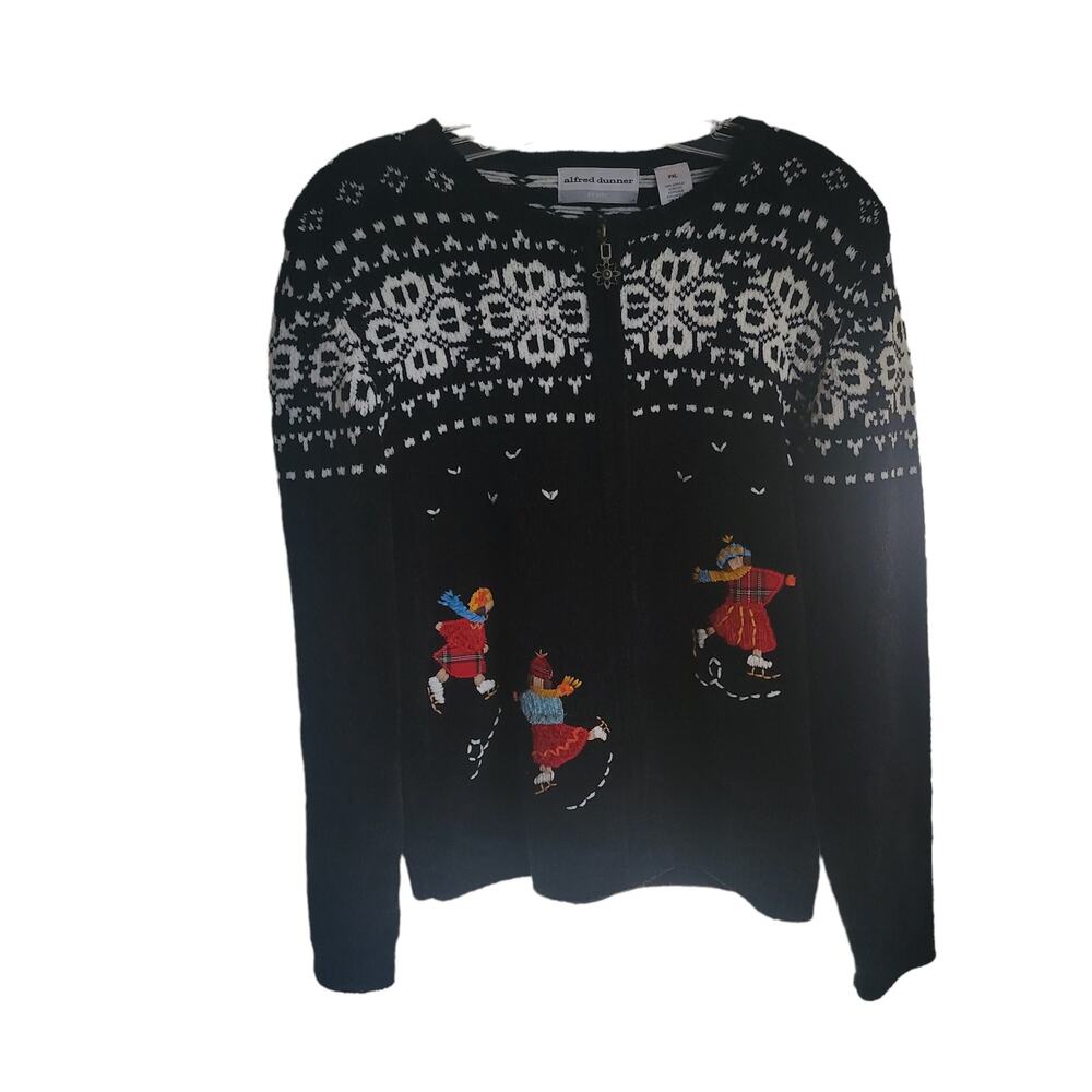 Alfred Dunner Women's Sweater Size PXL Snowflake and skaters design Front Zip